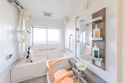Best Accessible Bath Solutions Contractors in Cedar Hill, TX